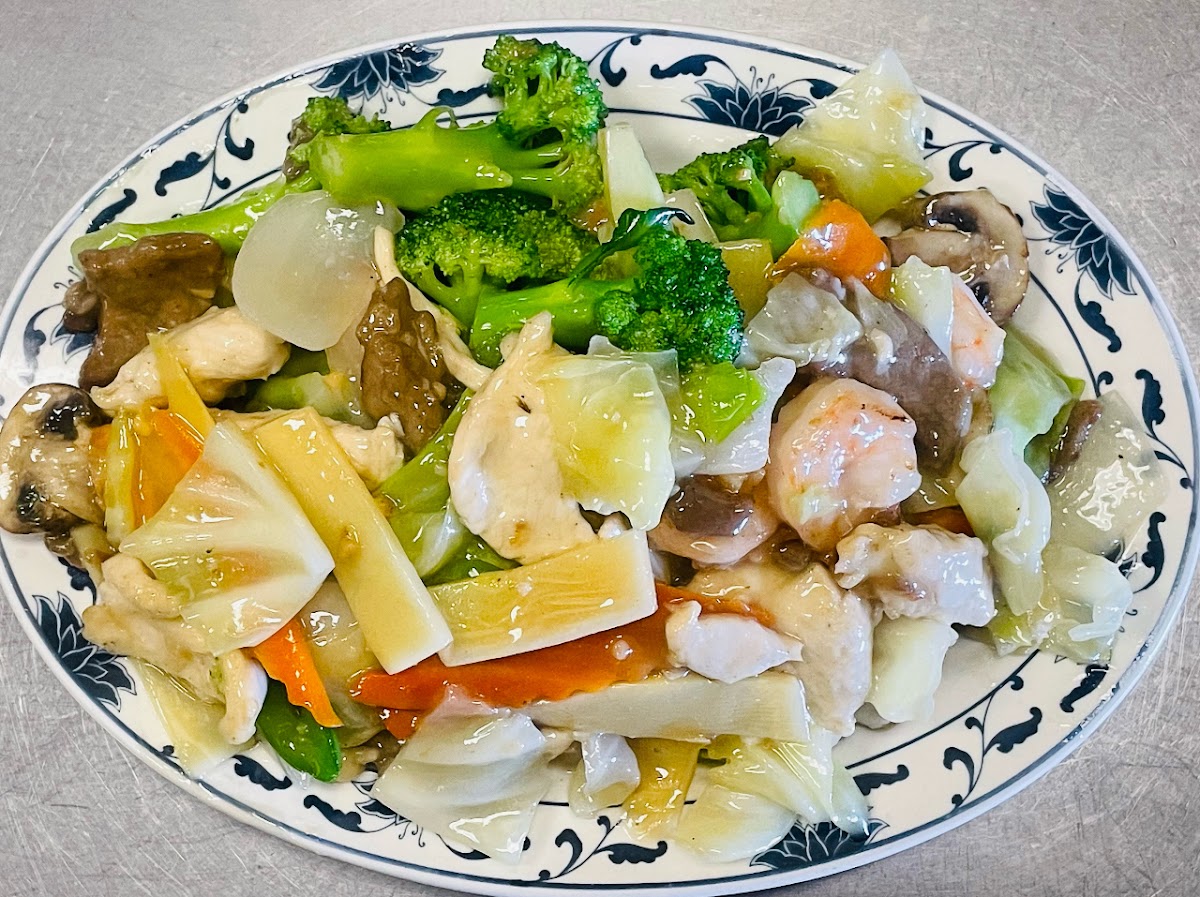 Wok's Cookin' Photos 2